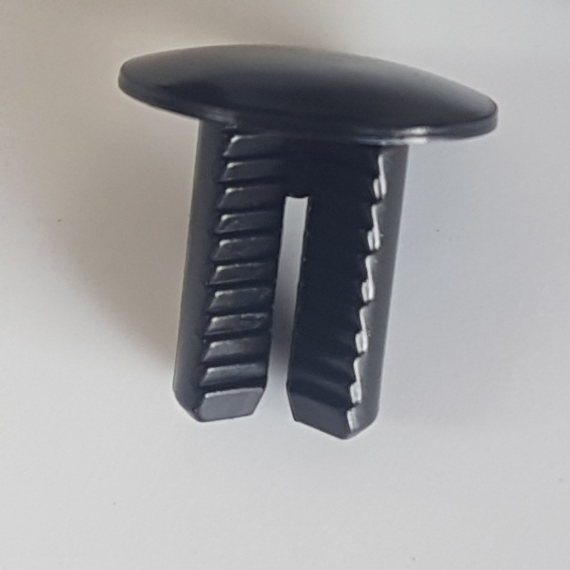 Ratchet Rivet 10mm