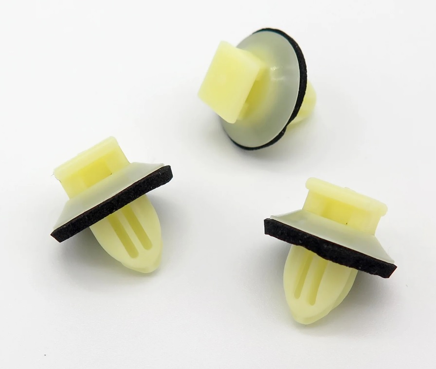 Toyota Door Lower Moulding Panel Rocker Sill Clip