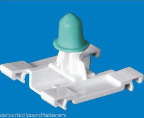 Volkswagen Exterior Door Mould Clip